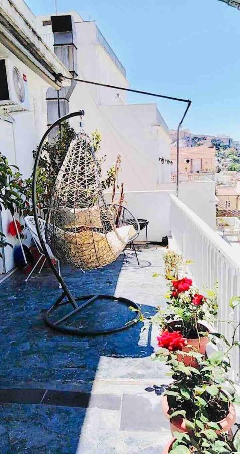A Masterpiece In Plaka With Big Balcony And Acropolis View Daire Atina Dış mekan fotoğraf